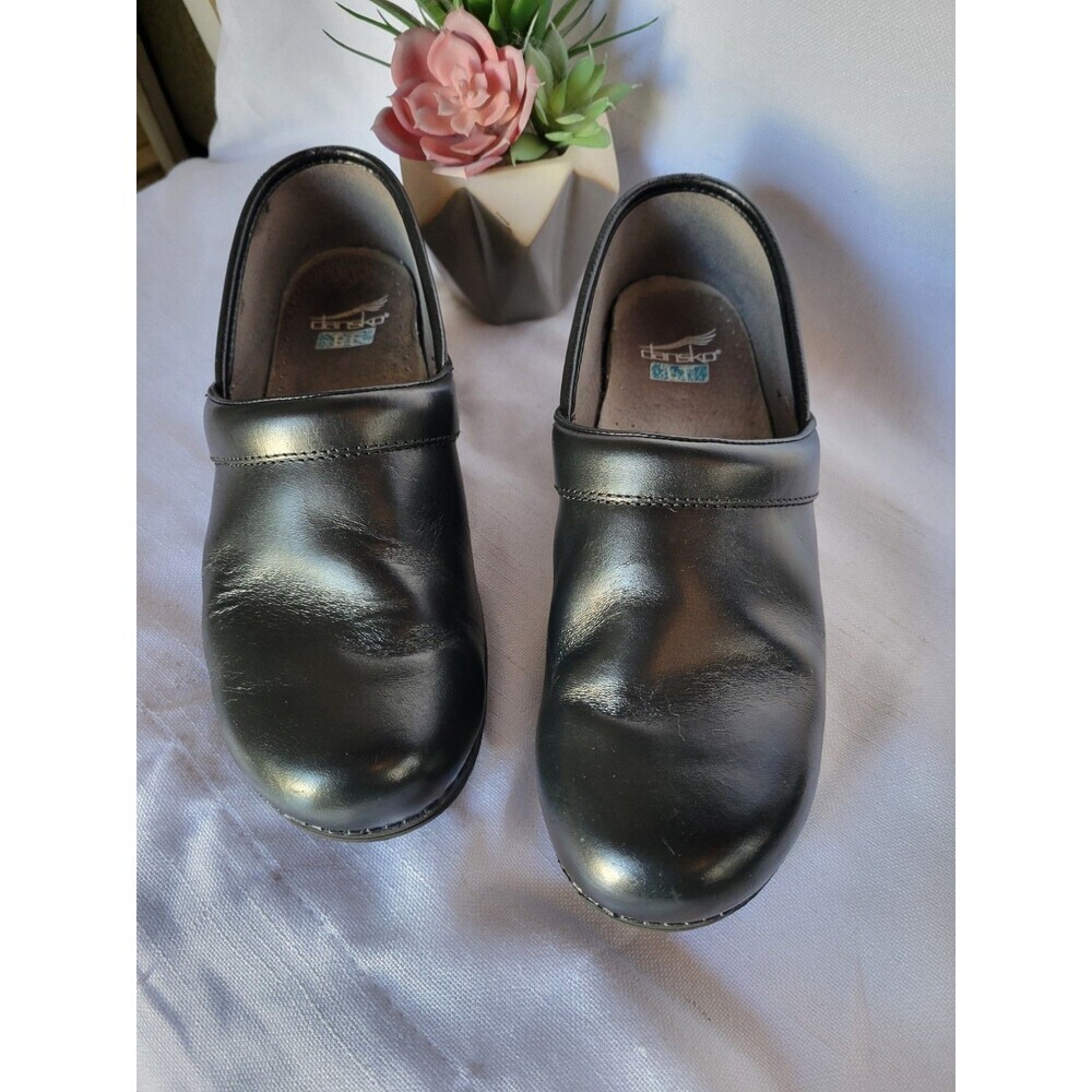 Dansko Professional Clogs Black Leather Size 38 Slip On Shoe Work US 8 .5